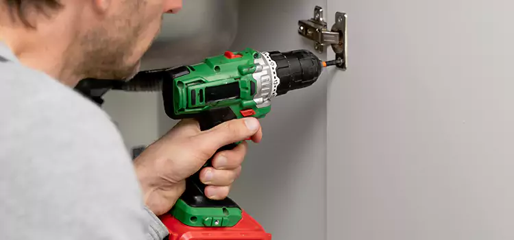 Commercial Door Hinge Repair Cranston